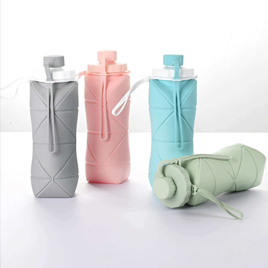 Reusable collapsible water container